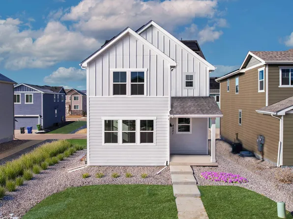 6021 Flying Mallard Dr, Fort Collins, CO 80528