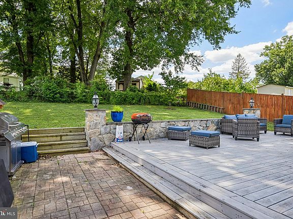 2nd image of 6715 Westcott Rd