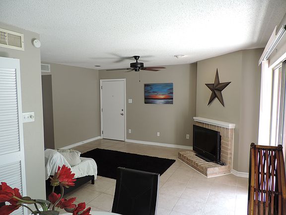 5th image of 3220 69th St APT D4