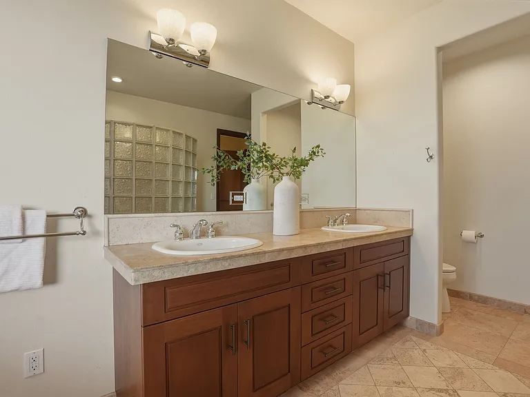 26 NW Shasta Pl — Photo 27