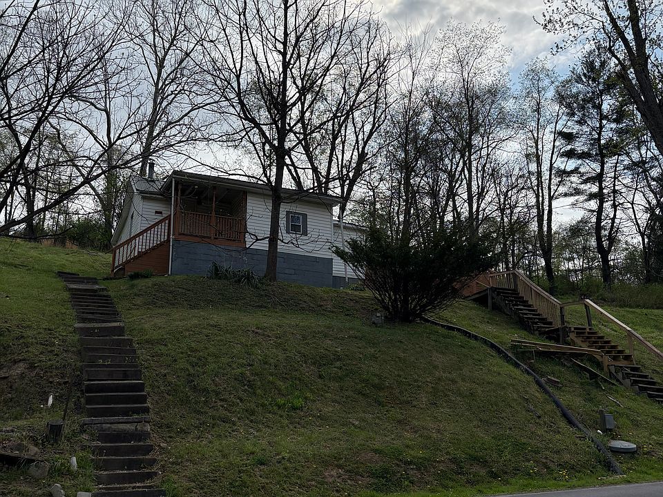 1st image of 439 E Main St