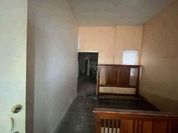 Additional Living Room