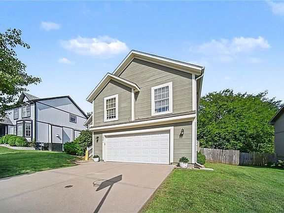 2nd image of 1501 Delaware Ridge Pl