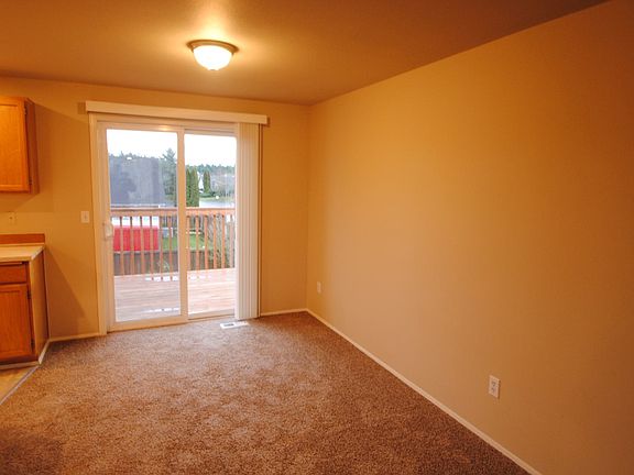 3rd image of 8408 200th St Ct E