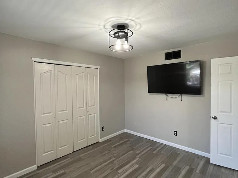 7548 Plaza Taurina Dr — Photo 12