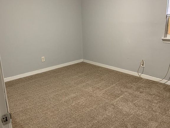 5th image of 3301 Pinewood Ave #50