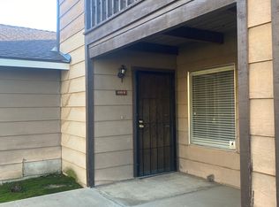 509 N Quince Ave #B, Exeter, CA 93221