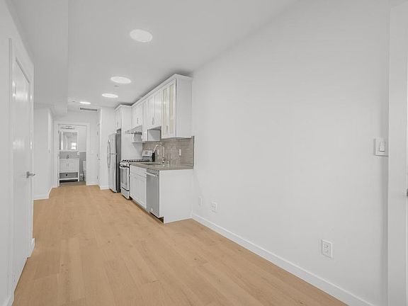 2nd image of 1405 15th St #1415