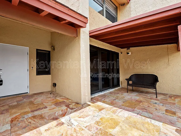 201 W Park Dr #102-2 — Photo 6