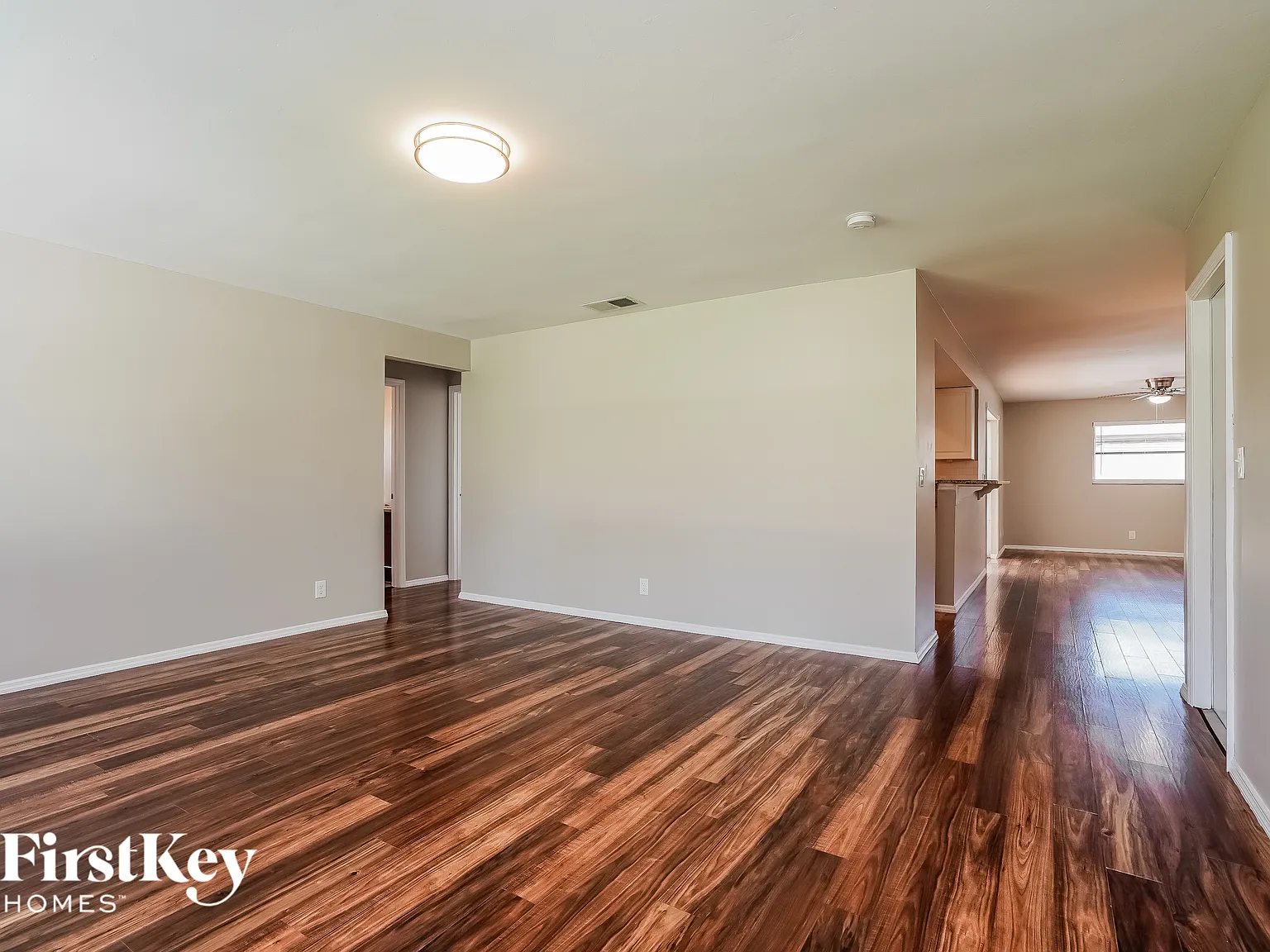 3 bed, 2.0 bath, 1486 sqft, $2,425 — Photo 2