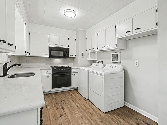 5th image of 7610 Grove Ave