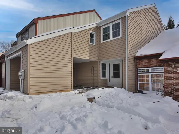 5 Jack Ladder Cir, Horsham, PA 19044