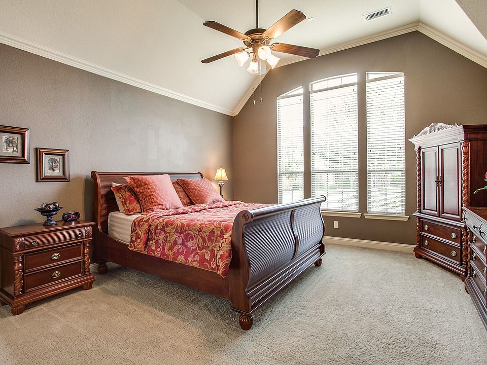 1st image of 1209 Mandeville Dr