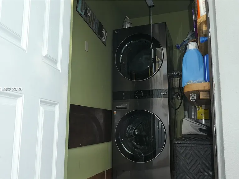 3240 SW 66th Ter — Photo 23