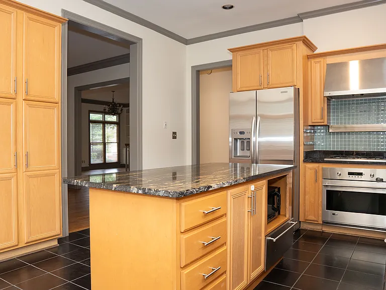 83 Asphodel Dr — Photo 8