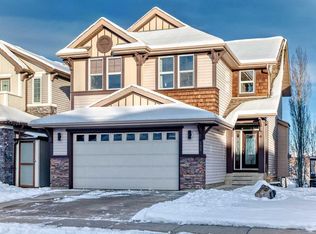 135 W Autumn Close SE, Calgary, AB T3M 0K2