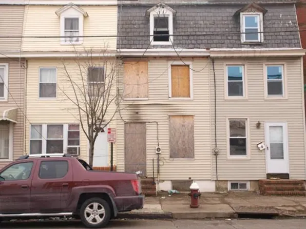 1009 S Clinton Ave, Trenton, NJ 08611