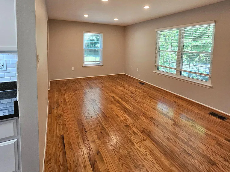 6430 Shannon Station Ct — Photo 13