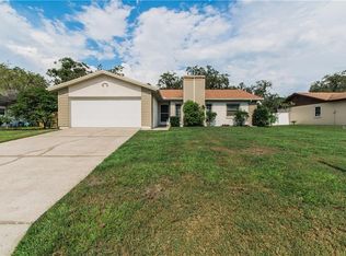 2509 S Golfview Dr, Plant City, FL 33566