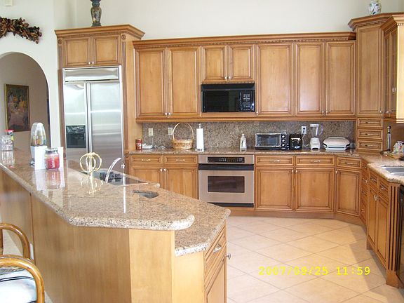2nd image of 368 SW Squire Johns Ln
