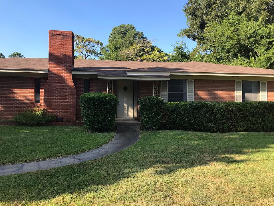 1st image of 503 Woodcrest Ln