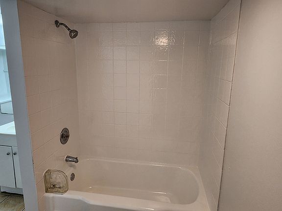 4th image of 131 Reasor Dr