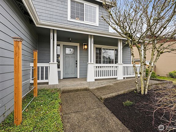 2nd image of 16623 136th Avenue E