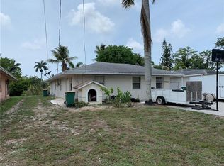 5461 Collins Ave, Naples, FL 34113