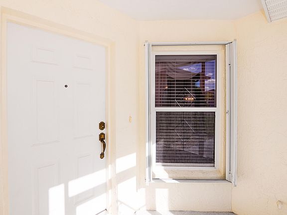 Home For Sale In Palm Grove