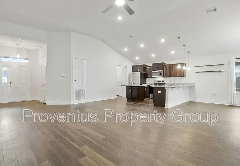 2419 Privet Berry Dr — Photo 7