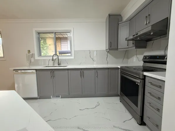 5 Mid Pines Rd, Toronto, ON M1G 2L5