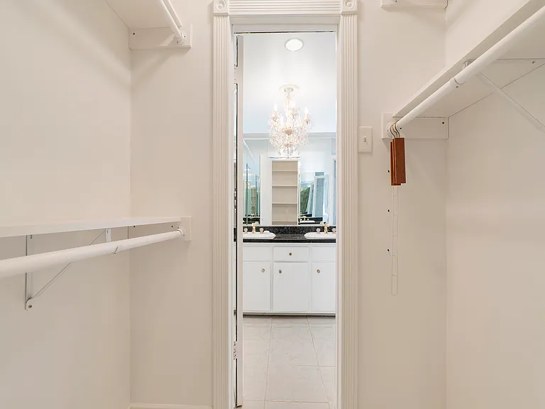 5301 Balboa Blvd #Q302 — Photo 28