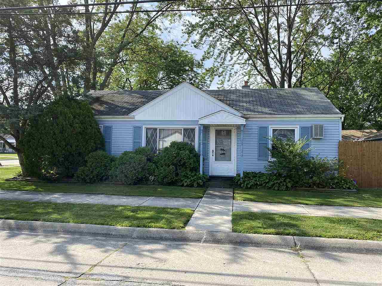 26375 Waldorf St, Roseville, MI 48066 Zillow