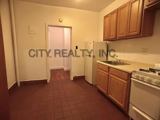 Rented by City Heights Realty | media 3