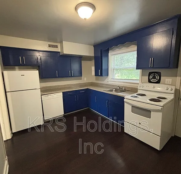 5434 Remuda Dr — Photo 2