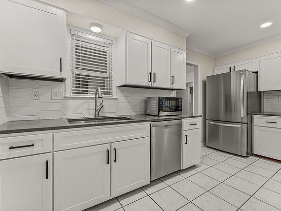 5th image of 2568 Cedarville Dr