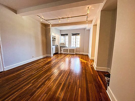 1st image of 5 Tudor City Pl APT 1439
