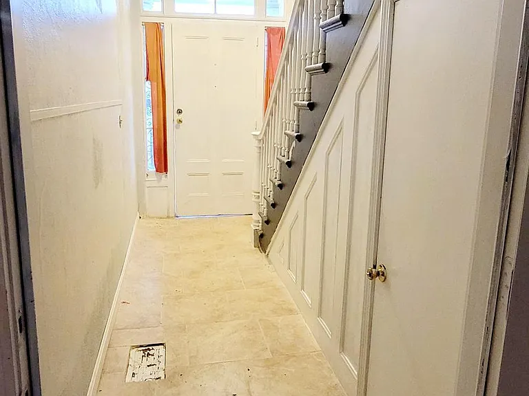 443 E Main St #1 — Photo 2