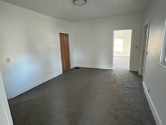 5th image of 512 Taylor St
