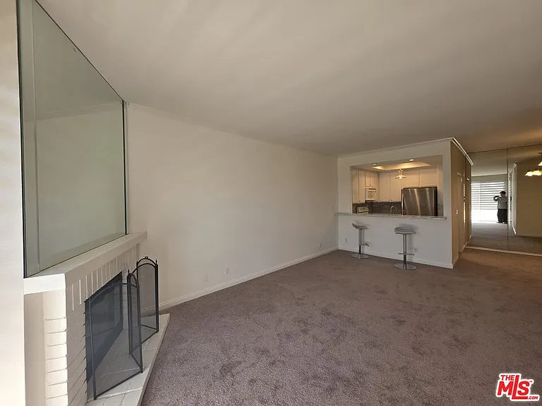 8505 Gulana Ave #4217 — Photo 2