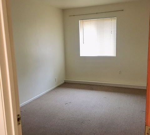 4th image of 1403 21st Ave