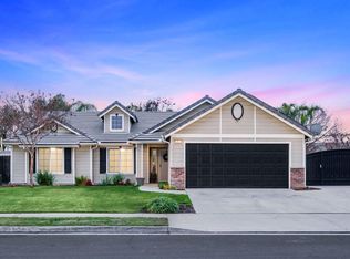 3266 N Douglas Ave, Fresno, CA