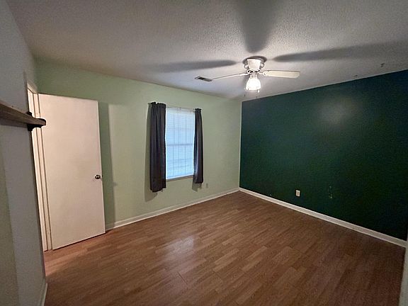 4th image of 545 Amy Dr