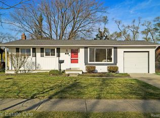 1554 Nantucket Rd, Plymouth, MI 48170