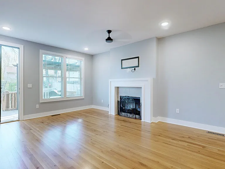 6412B Edsel Dr — Photo 5