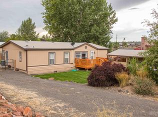 103 SE J St, Madras, OR 97741