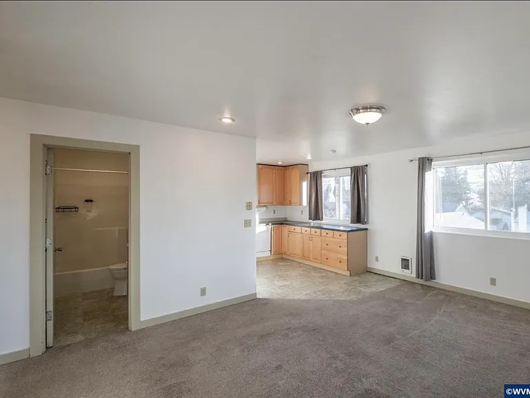 363B S 2nd Rd — Photo 15