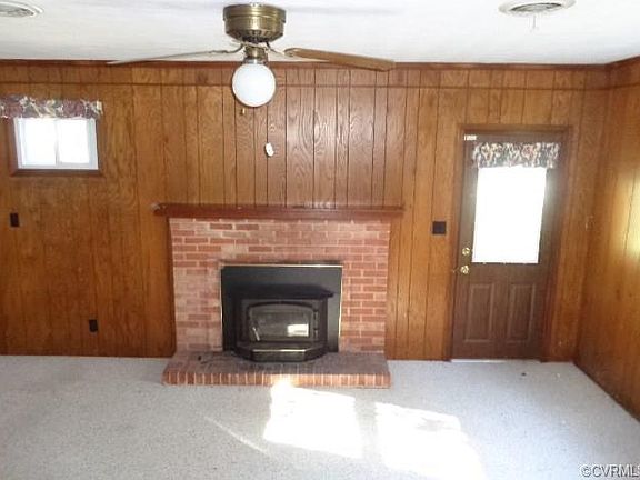 3rd image of 8017 Vaughan Dr