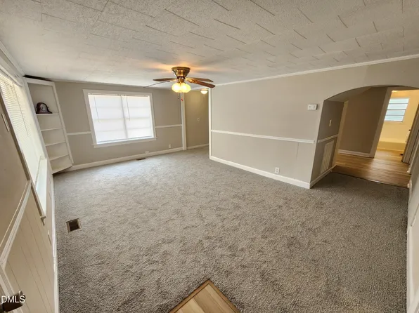 1622 S Brightleaf Blvd, Smithfield, NC 27577