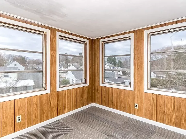 170 Ravenswood Rd — Photo 35